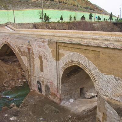Karaj Shah Abbasi Bridge